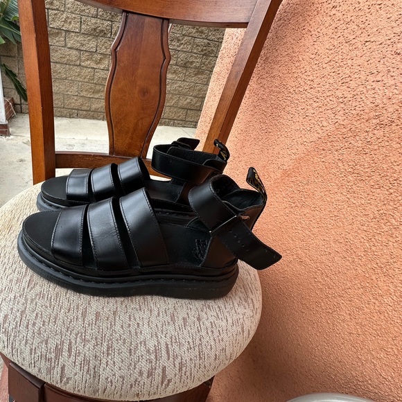 COPY - Dr. Martens - Picture 2 of 3